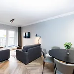 Staycity Aparthotels, Dublin, Christchurch Отель 4*