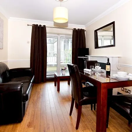 Staycity Aparthotels, Dublin, Christchurch 아파트호텔 3*